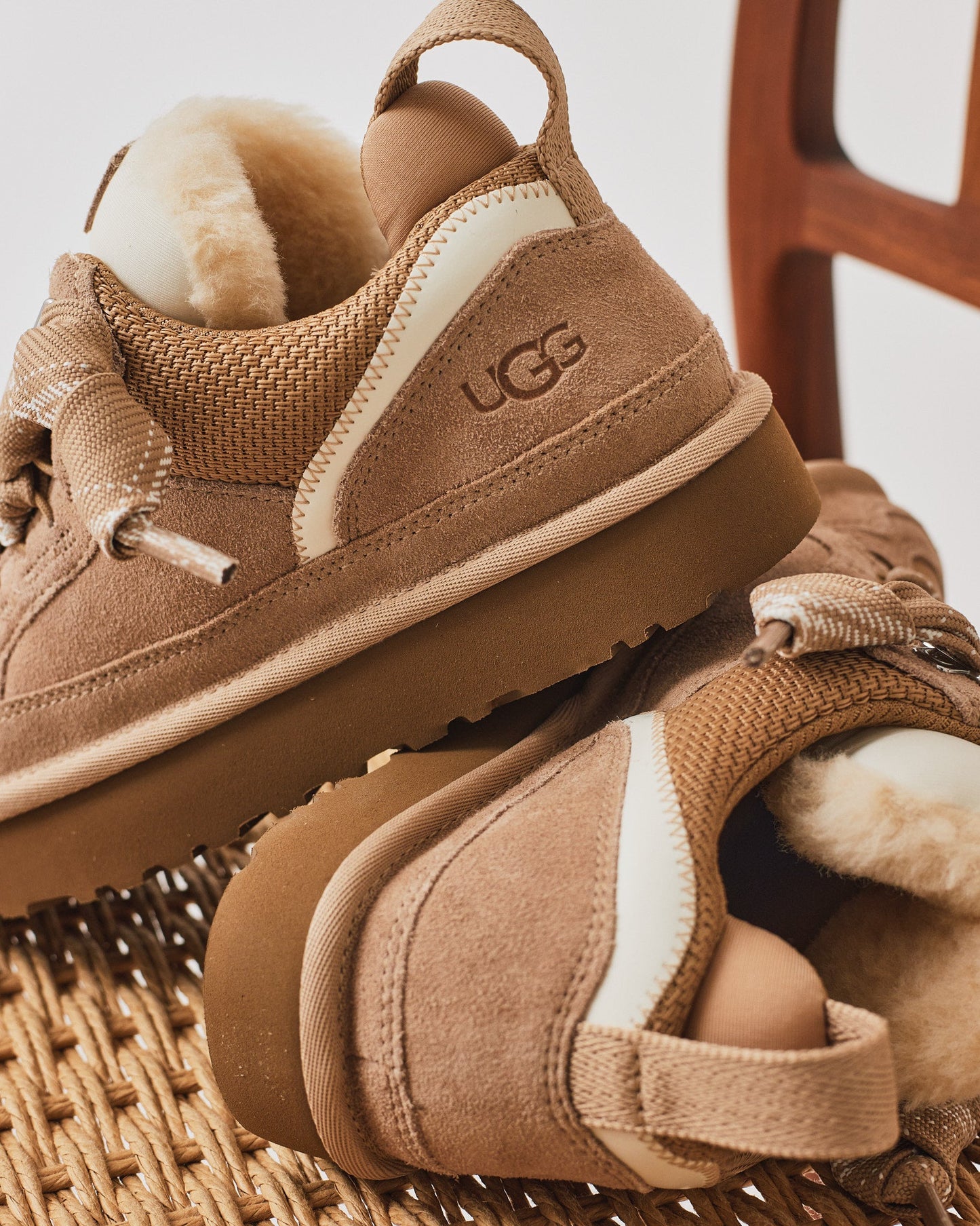UGG Lowmel Sand