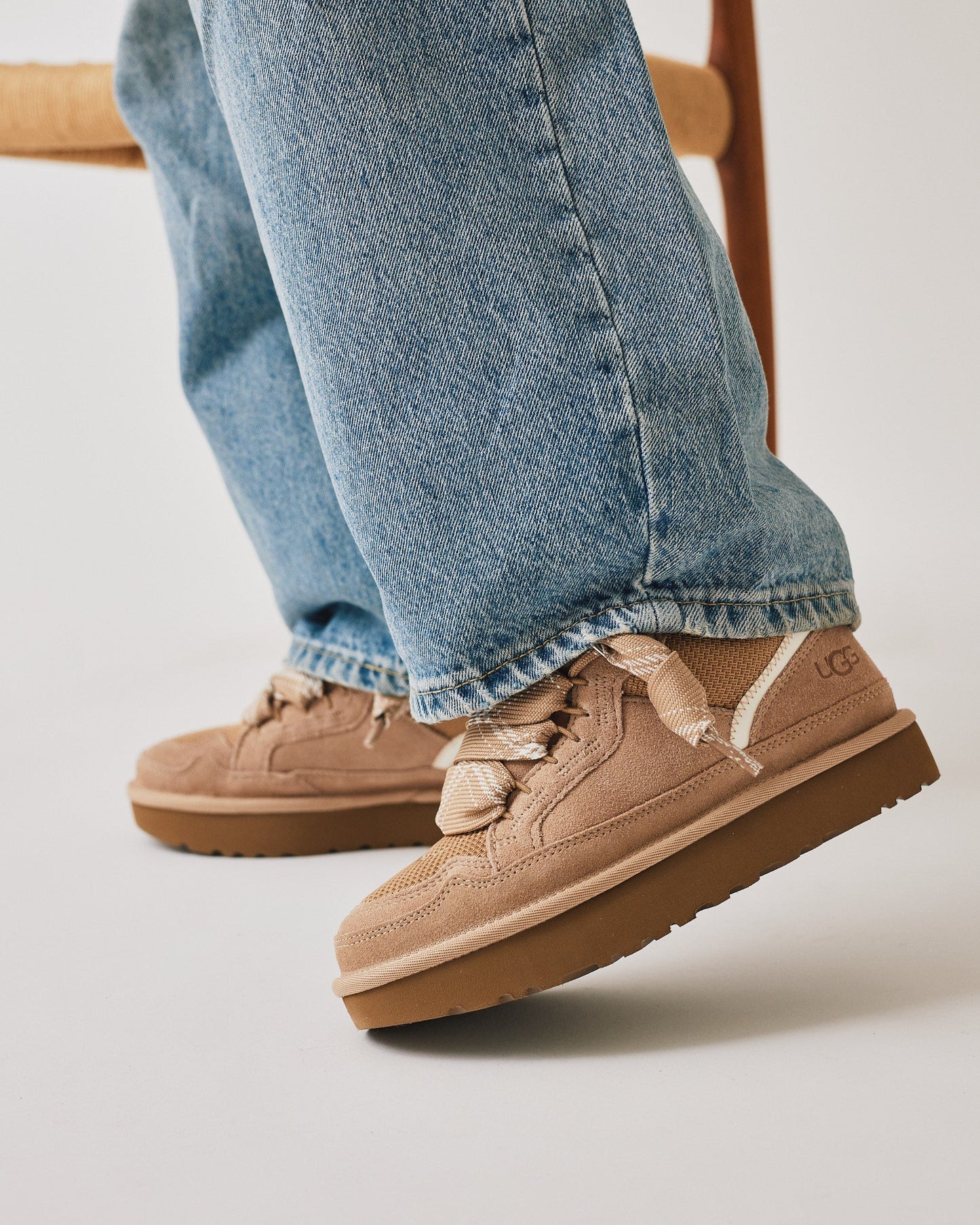 UGG Lowmel Sand