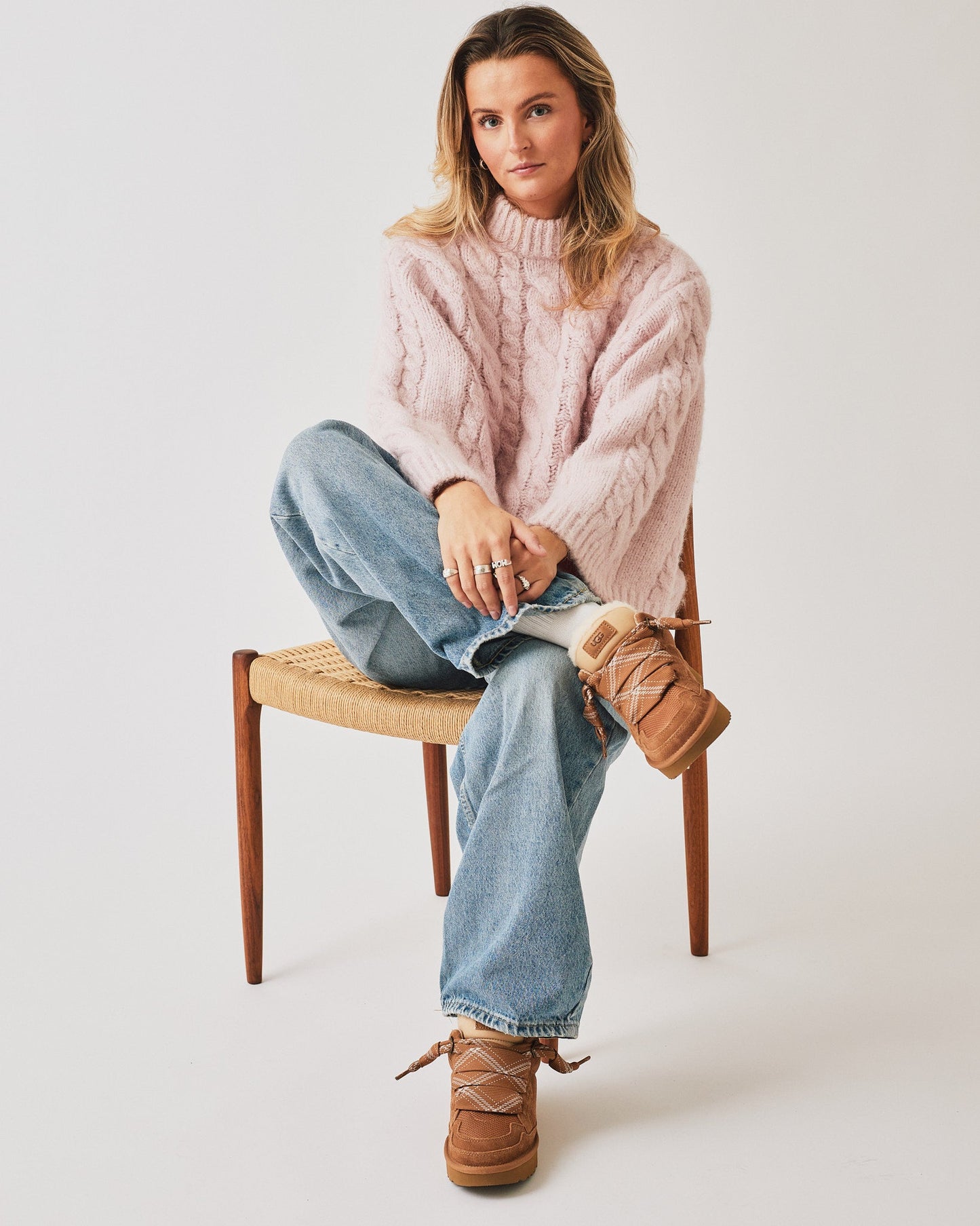 UGG Lowmel Chestnut